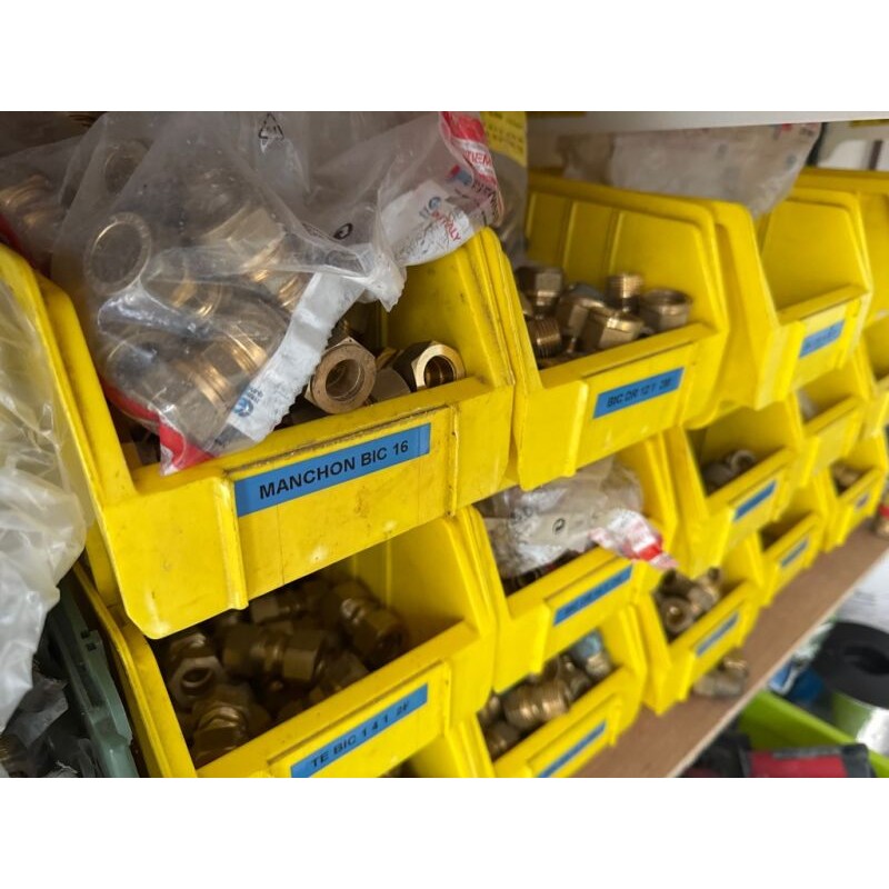 1 lot de colliers double en plastique pour tubes PER (environ 200 pièces) et en métal 1 ensemble de raccords de 3 à 8 demi et 3/
