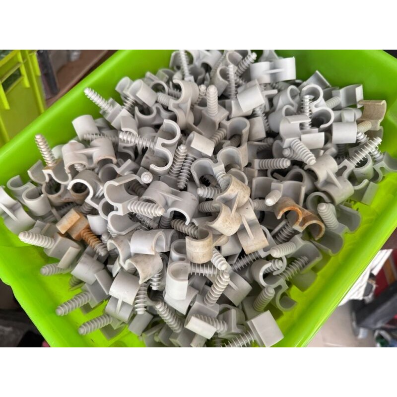 1 lot de colliers double en plastique pour tubes PER (environ 200 pièces) et en métal 1 ensemble de raccords de 3 à 8 demi et 3/