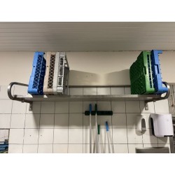 1 crémaillère en inox 
Longueur : 165 cm