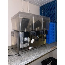 1 appareil à jus SANTOS en l'état