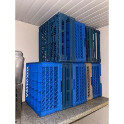 1 petit lot de pots à lait en inox
