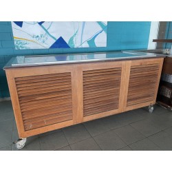 2 meubles de maintien froid en bois
Longueur : 170 cm