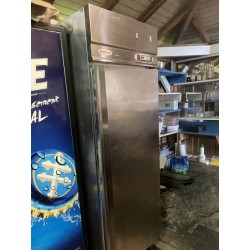 1 armoire réfrigérée une porte INFRICO
