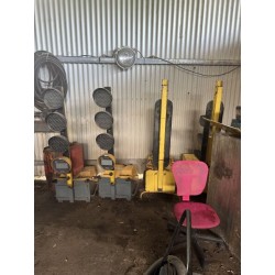 1 lot de 4 feux tricolores (dont 2 signalés hors service)