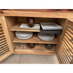 1 vaisselle dépareillée en porcelaine blanche émaillée dont environ 12 assiettes dépareillées