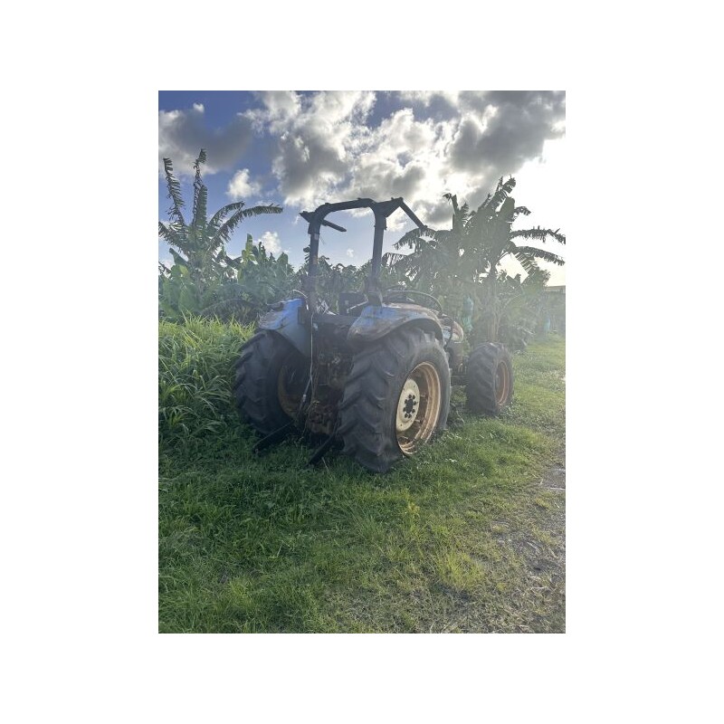 1 tracteur NEW HOLLAND TD5041 tracteur pour piècesProbablement immatriculé 452 AWQ 9721ère mise en circulation : 13/12/2002N