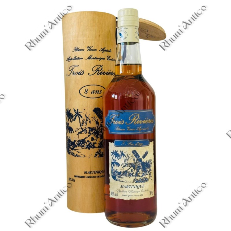 TROIS RIVIERES. 8 ANS D'AGE.