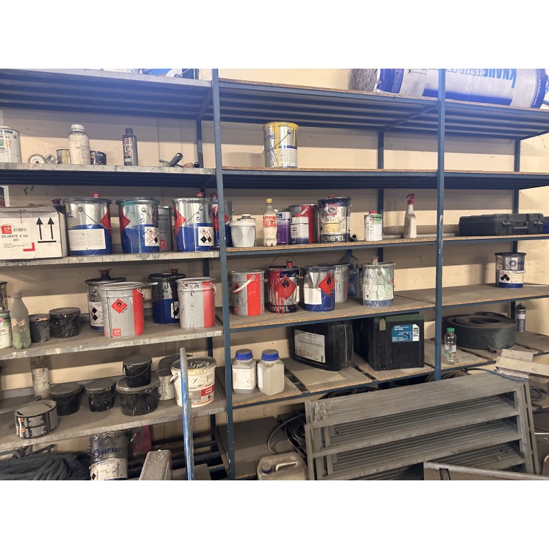 1 lot de racks métalliques